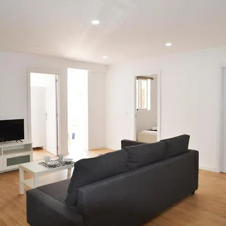 Perfect For Beach Lovers, Next To The Sailing Club Apartment